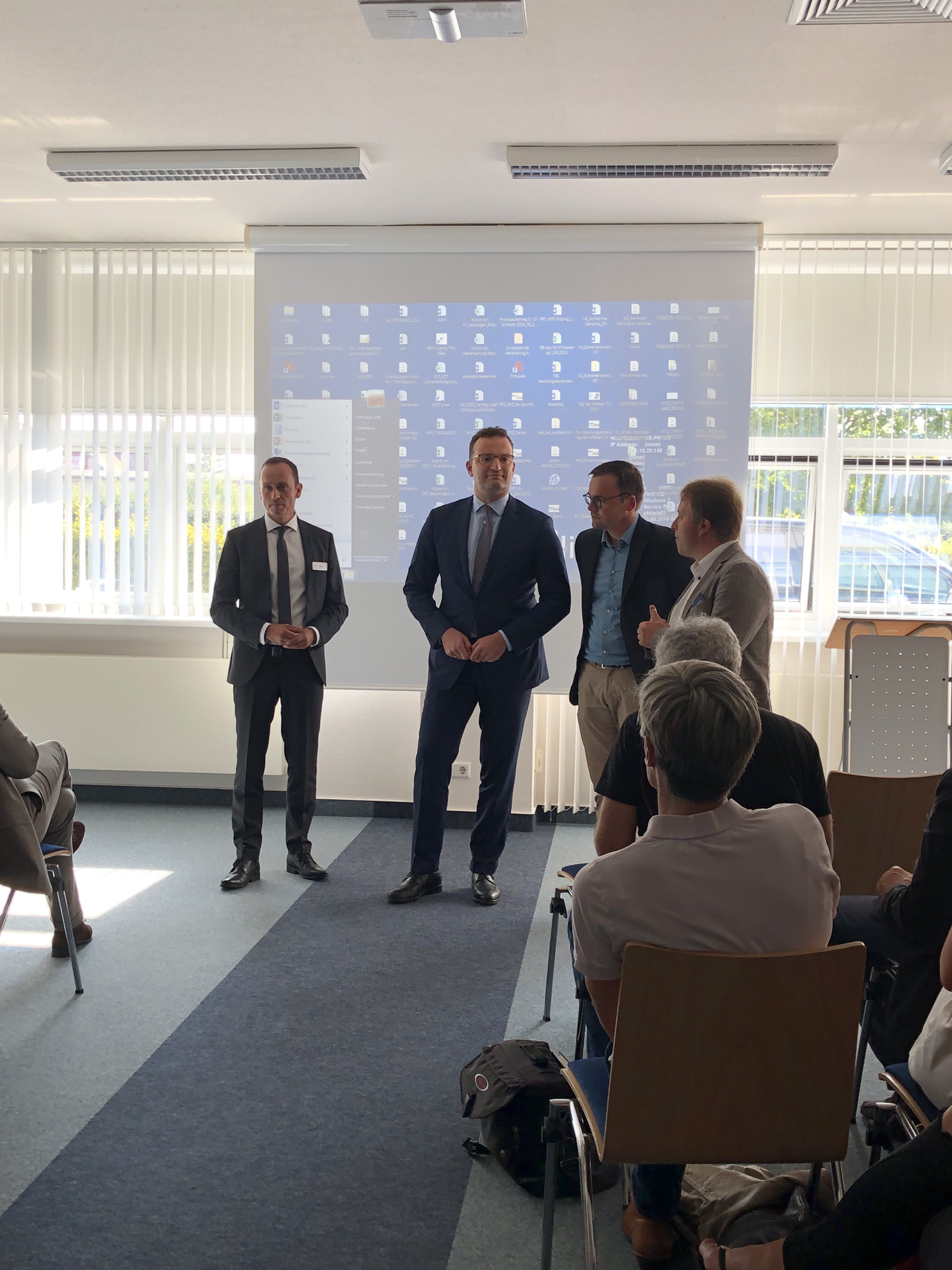 Scharpenberg trifft den Gesundheitsminister Jens Spahn