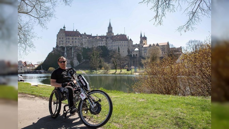 Michael Schmid fährt mit dem Handbike nach Santiago de Compostela und sucht noch Unterstützer!
