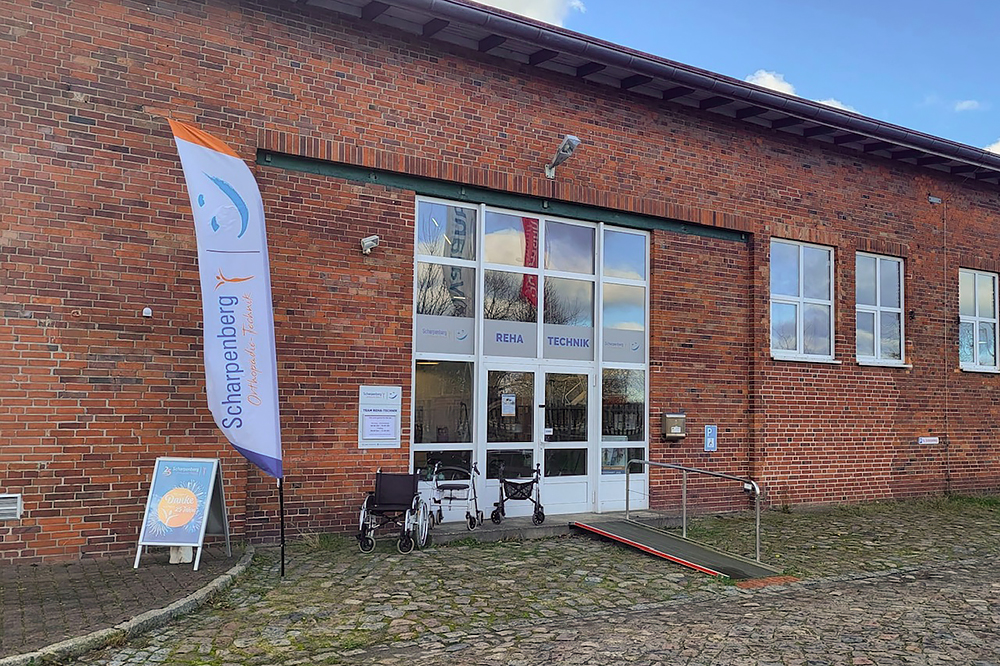 Außenansicht der Reha-technik Filiale der Firma Orthopädie-Technik Scharpenberg GmbH.